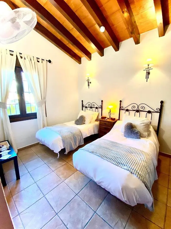 Casa Rural Huerta Del Rio Riogordo 0*,